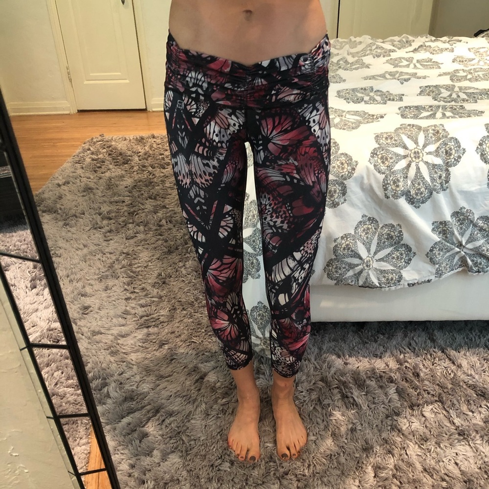 B leggings with butterfly design